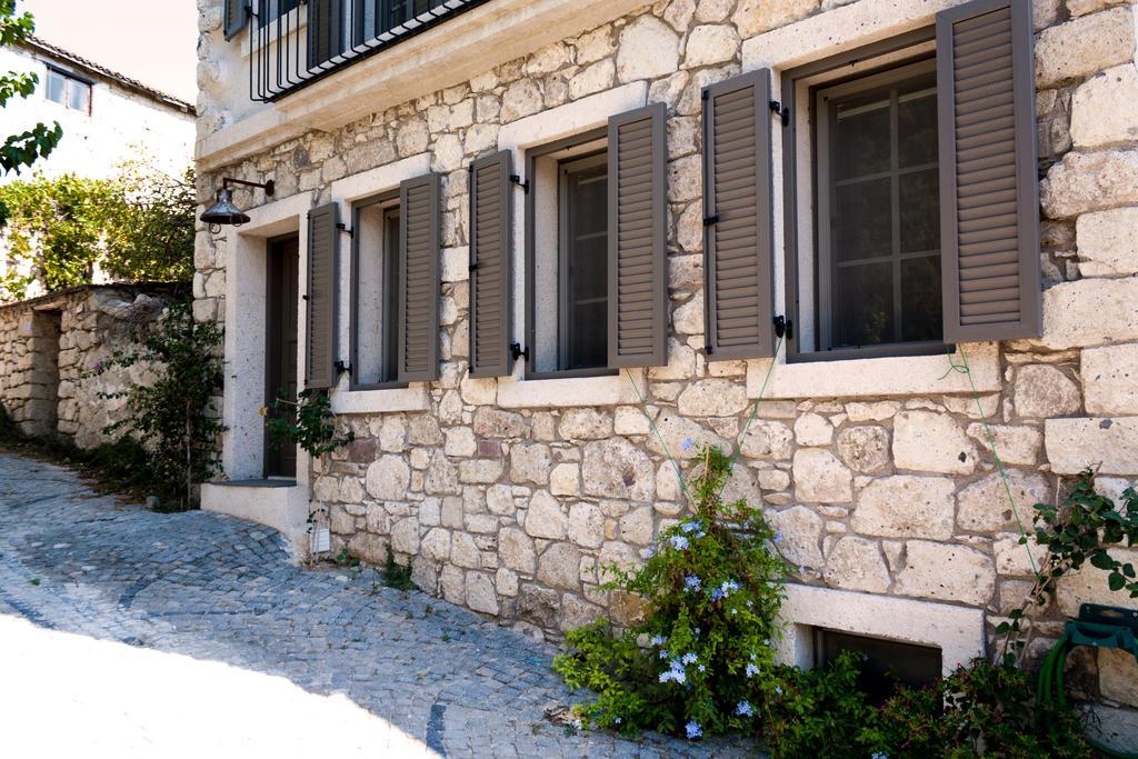 118 Alaçatı Luaran gambar