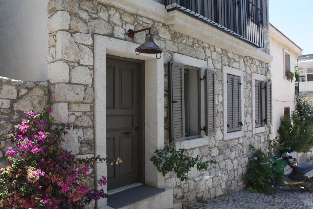 118 Alaçatı Luaran gambar